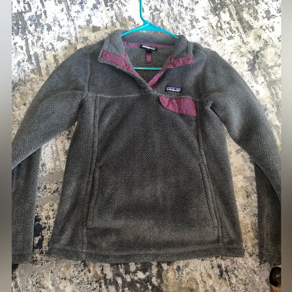 Gray and Burgundy Patagonia Synchilla Snap Fleece